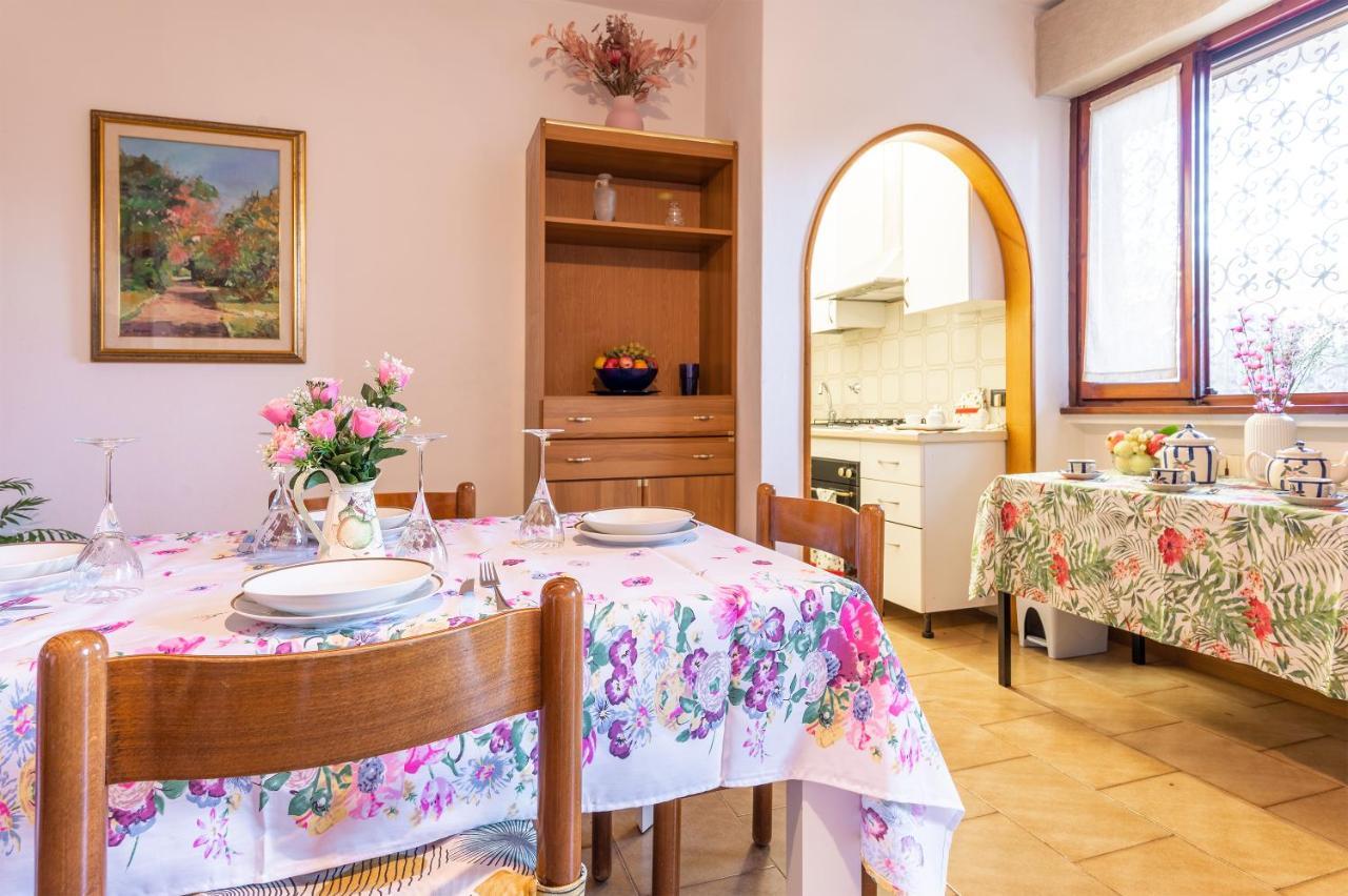 La Casetta Di Silvia Mommio Zewnętrze zdjęcie